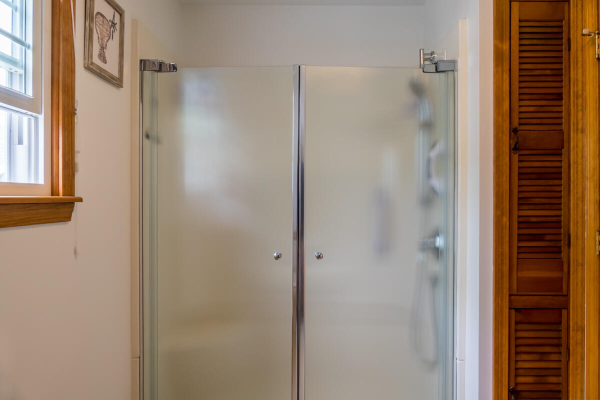 800 North Road Yarmouth, ME 04096 - Photo 27 of 60 36-Full bath (2 of 2)