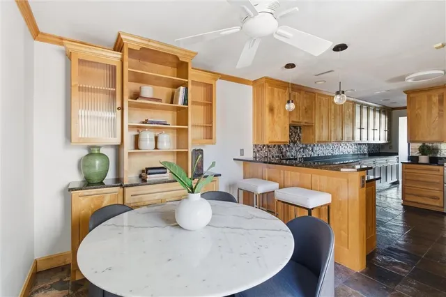 $425,000 | 6216 Ash Street, Mission, KS 66202