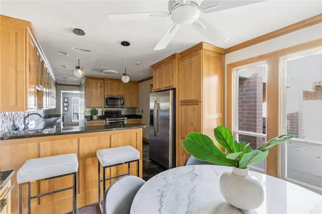 $425,000 | 6216 Ash Street, Mission, KS 66202