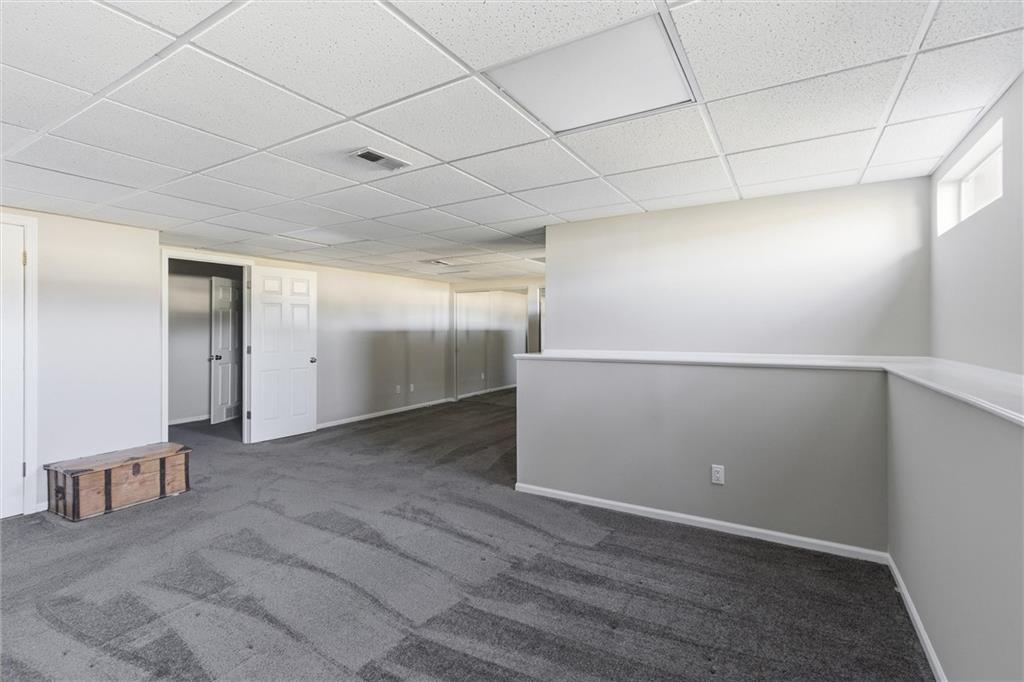 6216 Ash Street Mission, KS 66202 - Photo 26 of 35