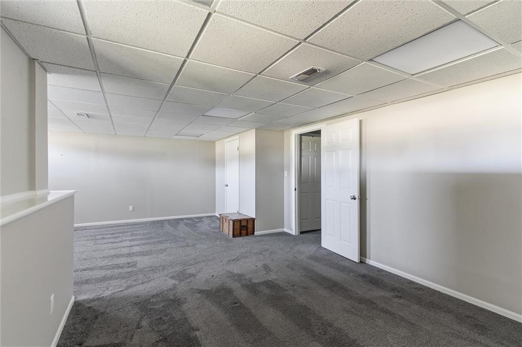 6216 Ash Street Mission, KS 66202 - Photo 28 of 35