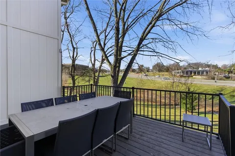 $425,000 | 6216 Ash Street, Mission, KS 66202