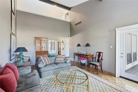 $425,000 | 6216 Ash Street, Mission, KS 66202