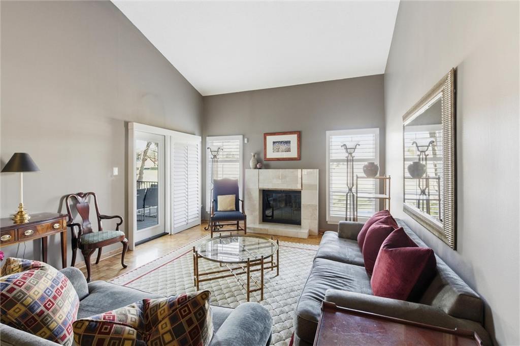 6216 Ash Street Mission, KS 66202 - Photo 8 of 35