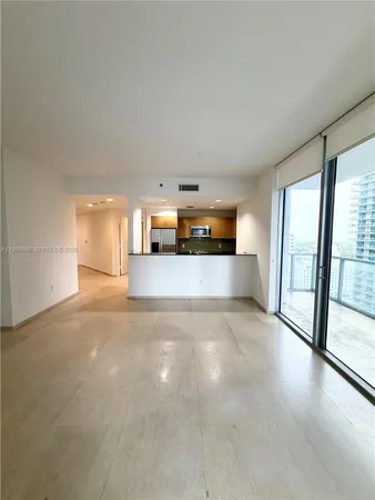 $3,990 | 1050 Brickell Avenue, Unit 2420, Miami, FL 33131