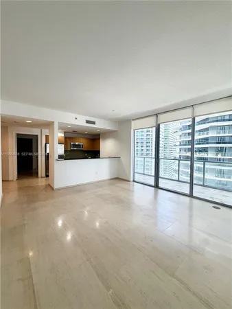 $3,990 | 1050 Brickell Avenue, Unit 2420, Miami, FL 33131