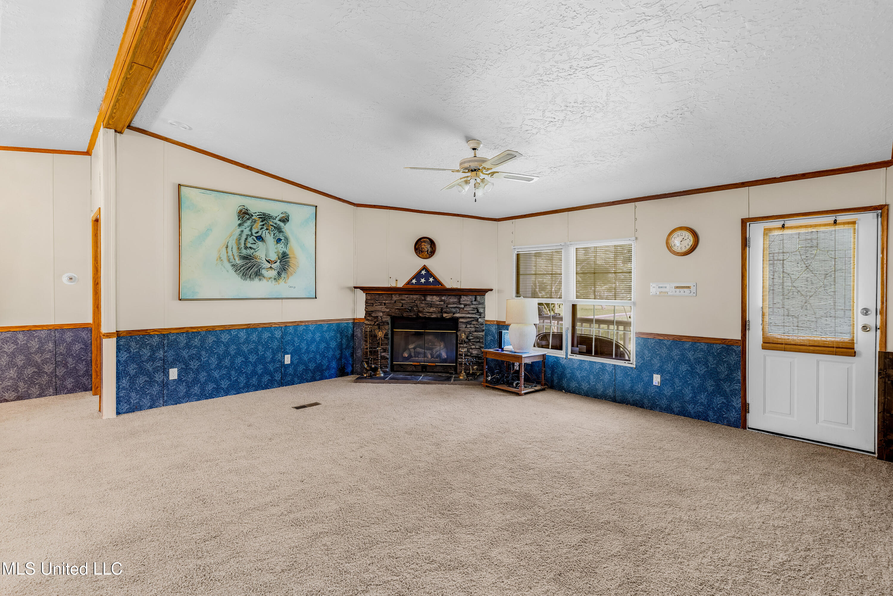 28544 Willie Malley Road Pass Christian, MS 39571 - Photo 4 of 38 Living Room 2