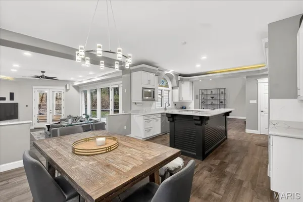 $999,999 | 1909 Shepard Road, Wildwood, MO 63038