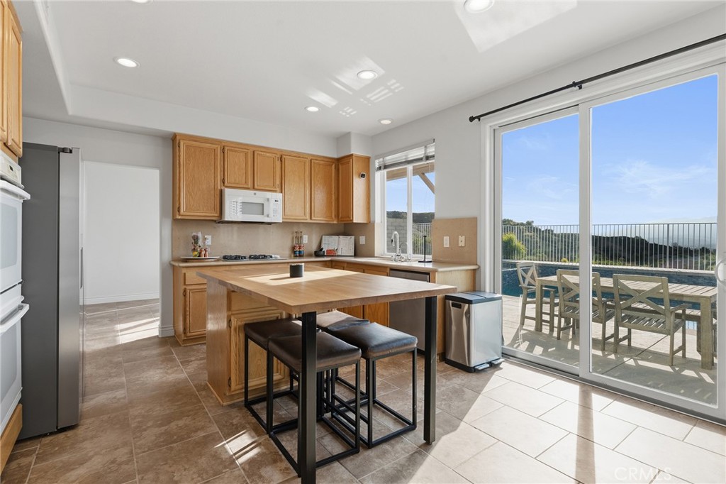 26056 O'Hara Lane Stevenson Ranch, CA 91381 - Photo 13 of 43