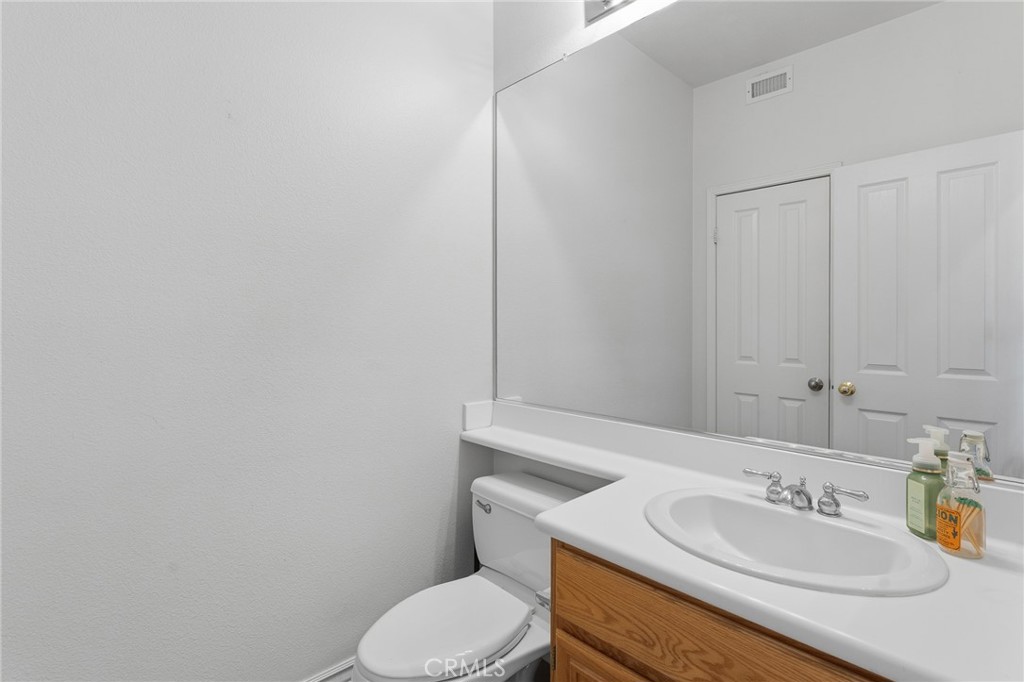 26056 O'Hara Lane Stevenson Ranch, CA 91381 - Photo 14 of 43
