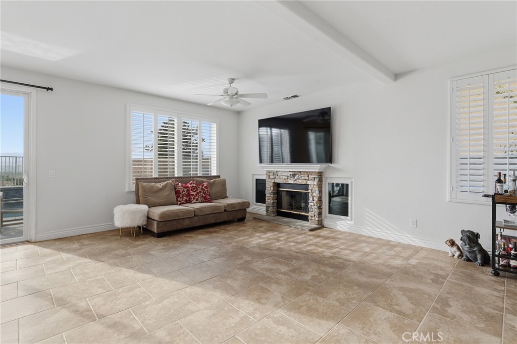 26056 O'Hara Lane Stevenson Ranch, CA 91381 - Photo 19 of 43