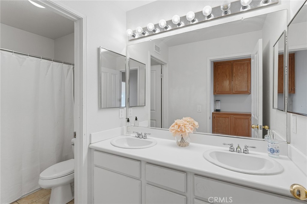 26056 O'Hara Lane Stevenson Ranch, CA 91381 - Photo 23 of 43