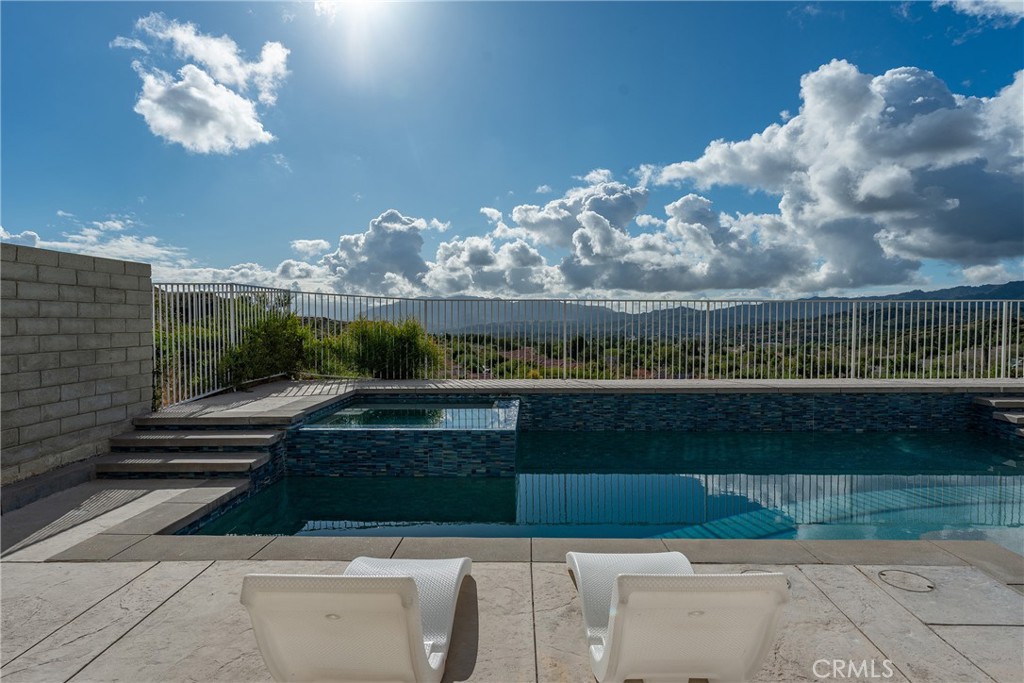 26056 O'Hara Lane Stevenson Ranch, CA 91381 - Photo 6 of 43
