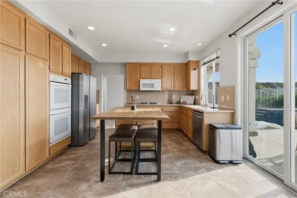 $1,199,000 | 26056 O'Hara Lane, Stevenson Ranch, CA 91381