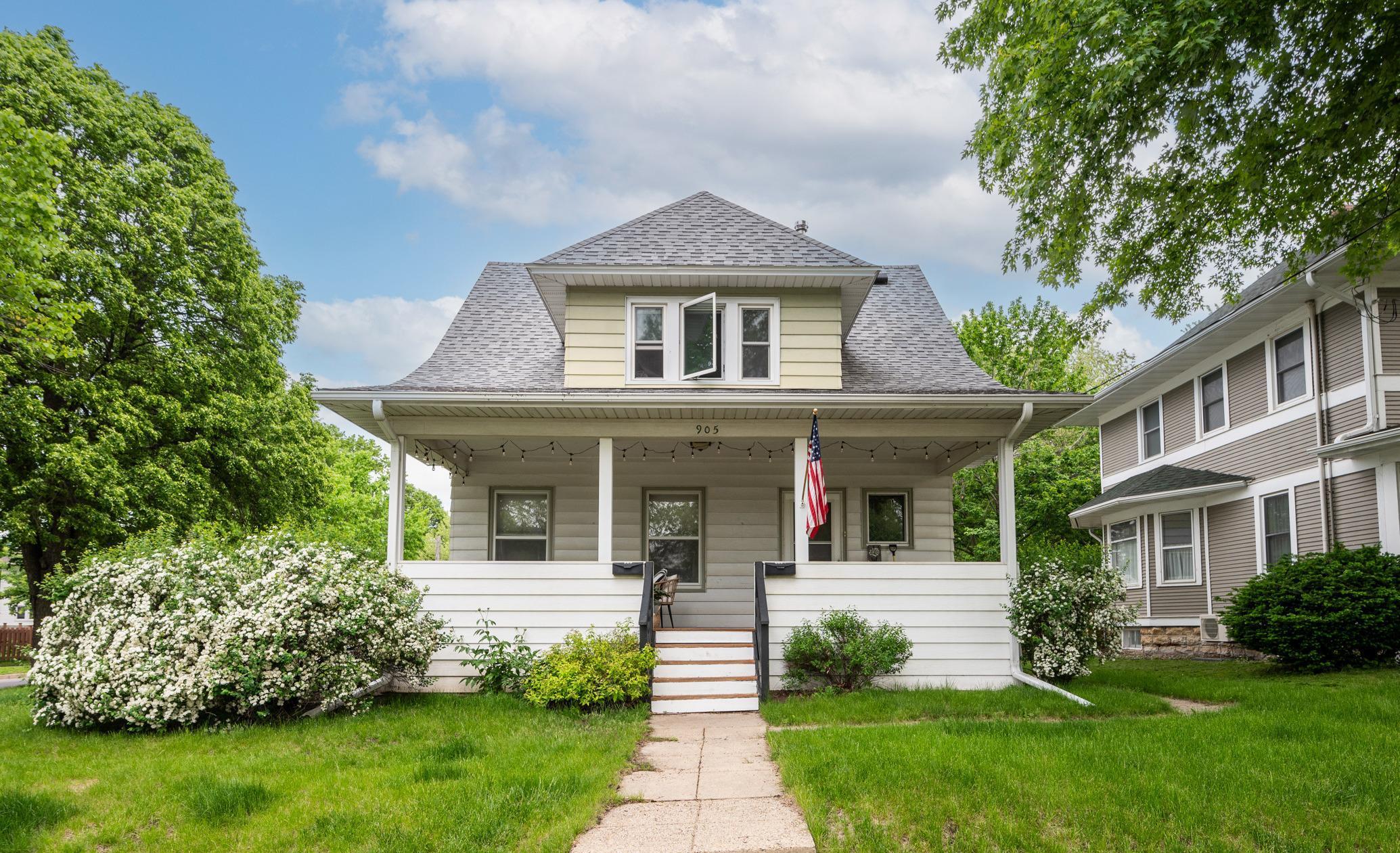 905 East Center Street Rochester, MN 55904 - Photo 1 of 33