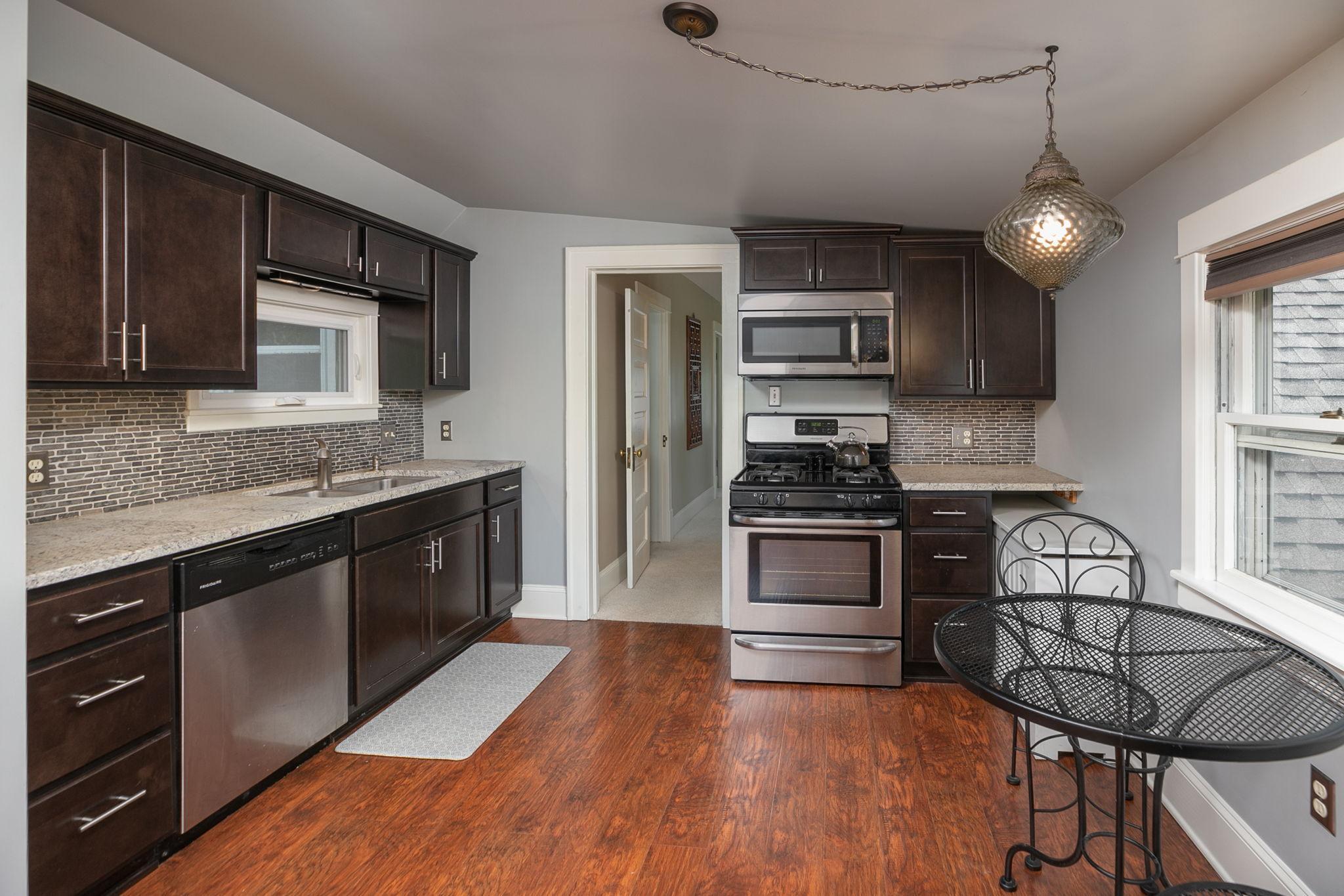905 East Center Street Rochester, MN 55904 - Photo 23 of 33