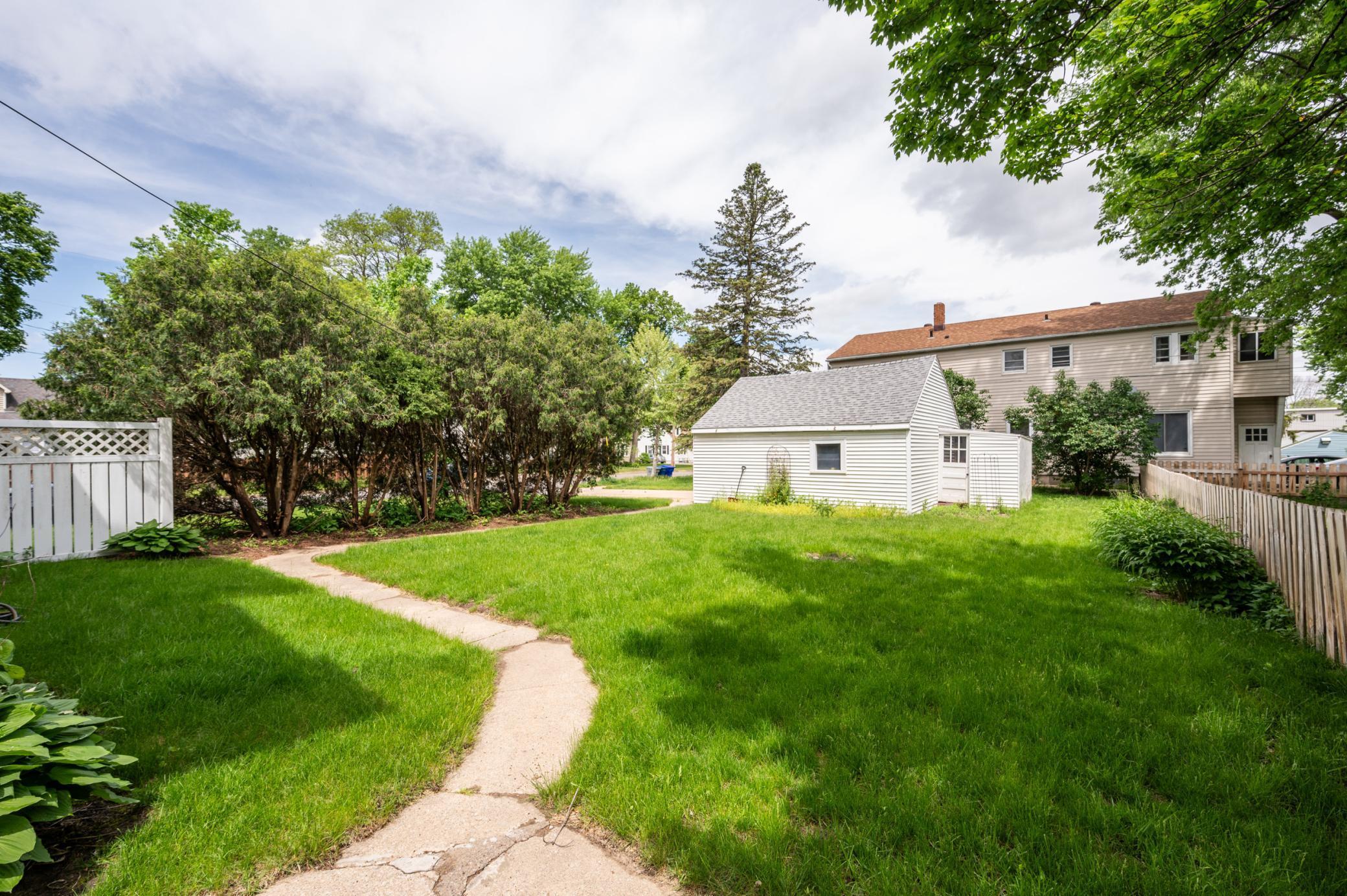 905 East Center Street Rochester, MN 55904 - Photo 30 of 33