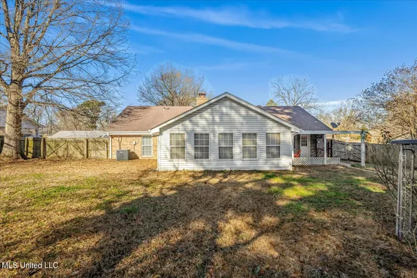 $315,000 | 4609 Big Horn Drive North, Nesbit, MS 38651
