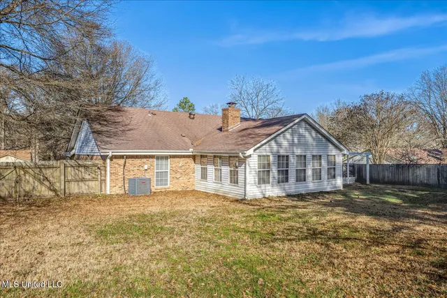 $330,000 | 4609 Big Horn Drive North, Nesbit, MS 38651