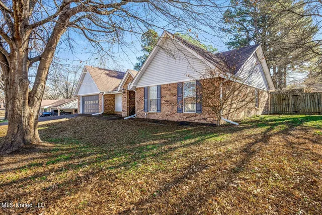 $330,000 | 4609 Big Horn Drive North, Nesbit, MS 38651