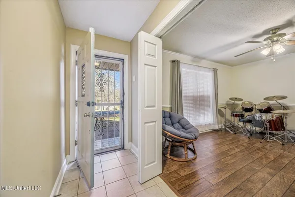 $315,000 | 4609 Big Horn Drive North, Nesbit, MS 38651