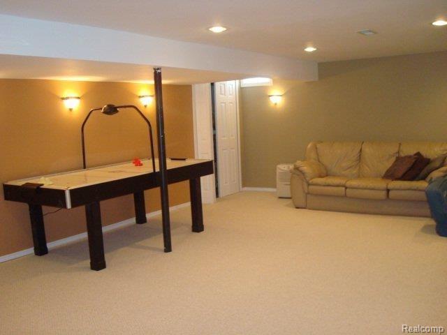 31114 Rothbury Way New Baltimore, MI 48047 - Photo 18 of 21 DSC02580
