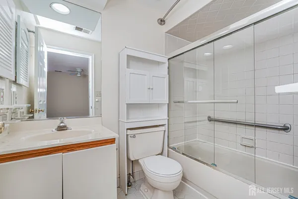 $1,850 | 212 Blew Court, East Brunswick, NJ 08816