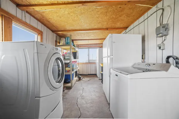 $349,900 | 18442 West County Road, Evansville, WI 53536