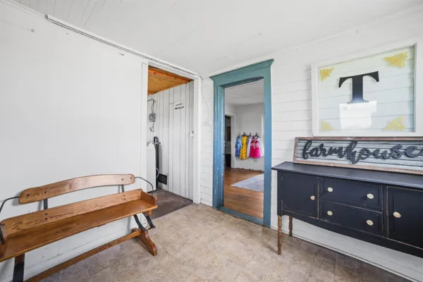 $349,900 | 18442 West County Road, Evansville, WI 53536