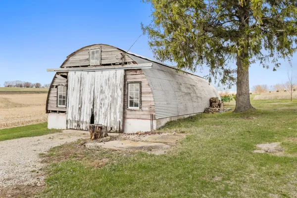 $349,900 | 18442 West County Road, Evansville, WI 53536