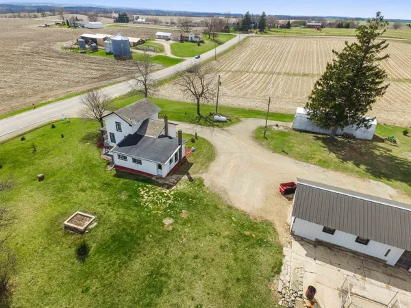 $349,900 | 18442 West County Road, Evansville, WI 53536