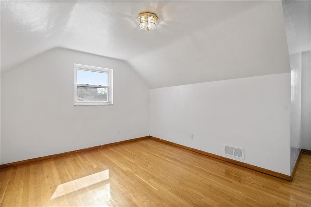 2295 Crestview Road Pittsburgh, PA 15216 - Photo 17 of 25 Gallery Image 17