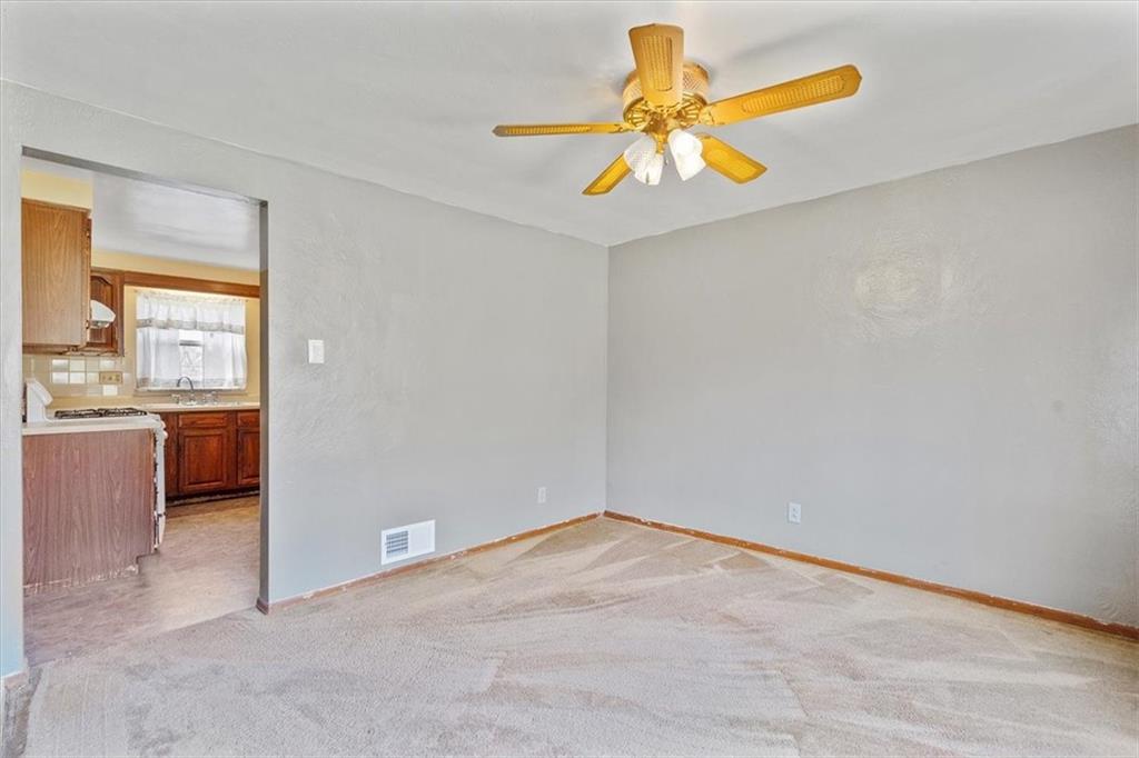 2295 Crestview Road Pittsburgh, PA 15216 - Photo 6 of 25 Gallery Image 6