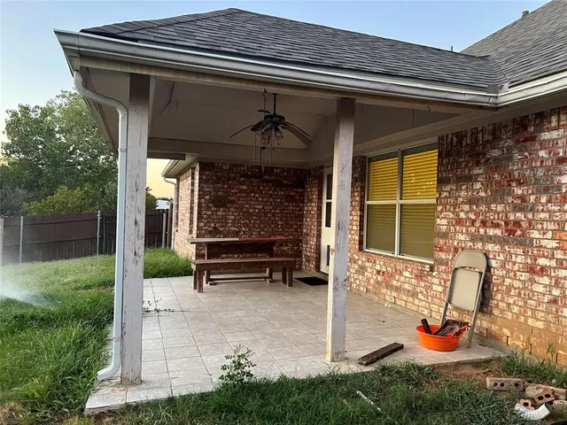 $2,600 | 402 Calvary Drive, Euless, TX 76040