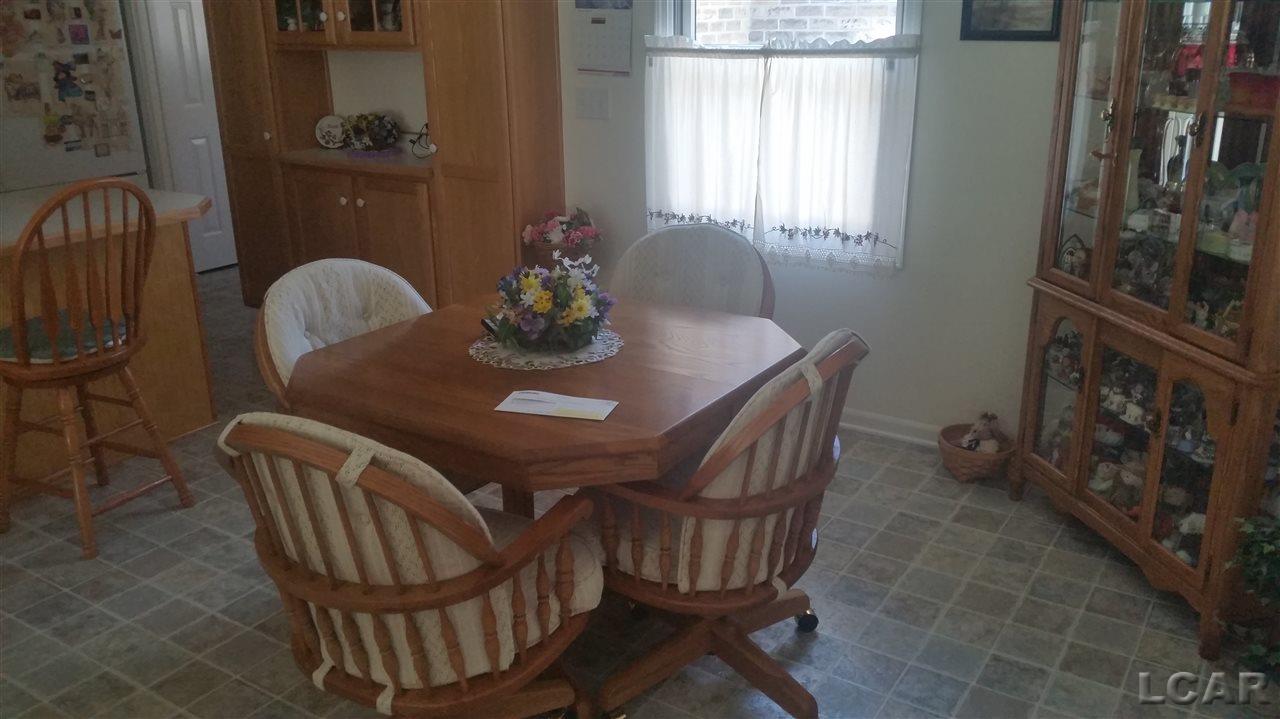 4261 Evergreen Road Adrian, MI 49221 - Photo 4 of 12 31321674-3.JPG