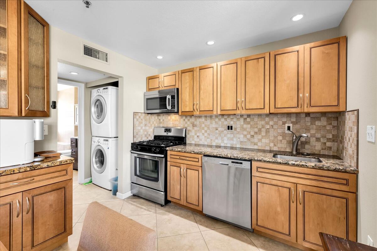 1555 North Chaparral Road, Unit 328 Palm Springs, CA 92262 - Photo 3 of 31 13-13