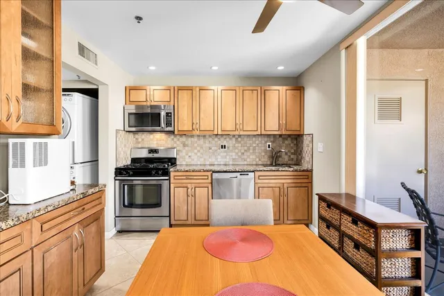 $235,000 | 1555 North Chaparral Road, Unit 328, Palm Springs, CA 92262