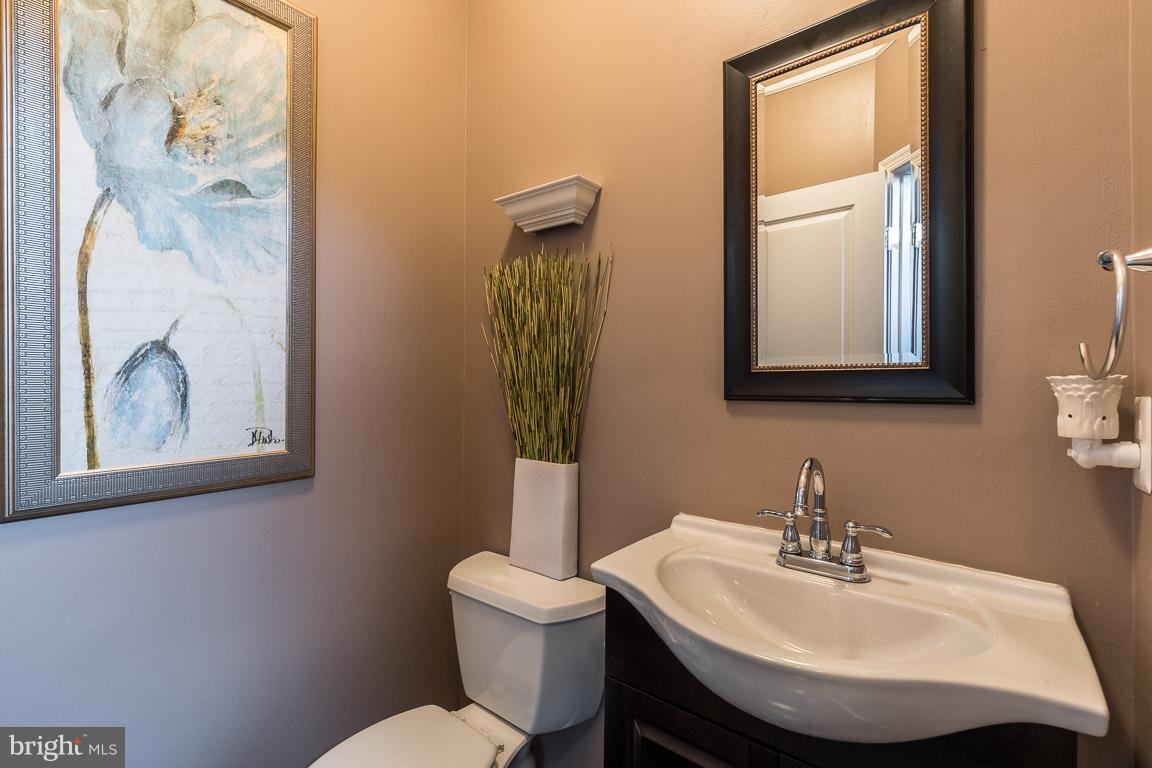 9063 Ribbon Falls Loop Bristow, VA 20136 - Photo 11 of 30 Bath