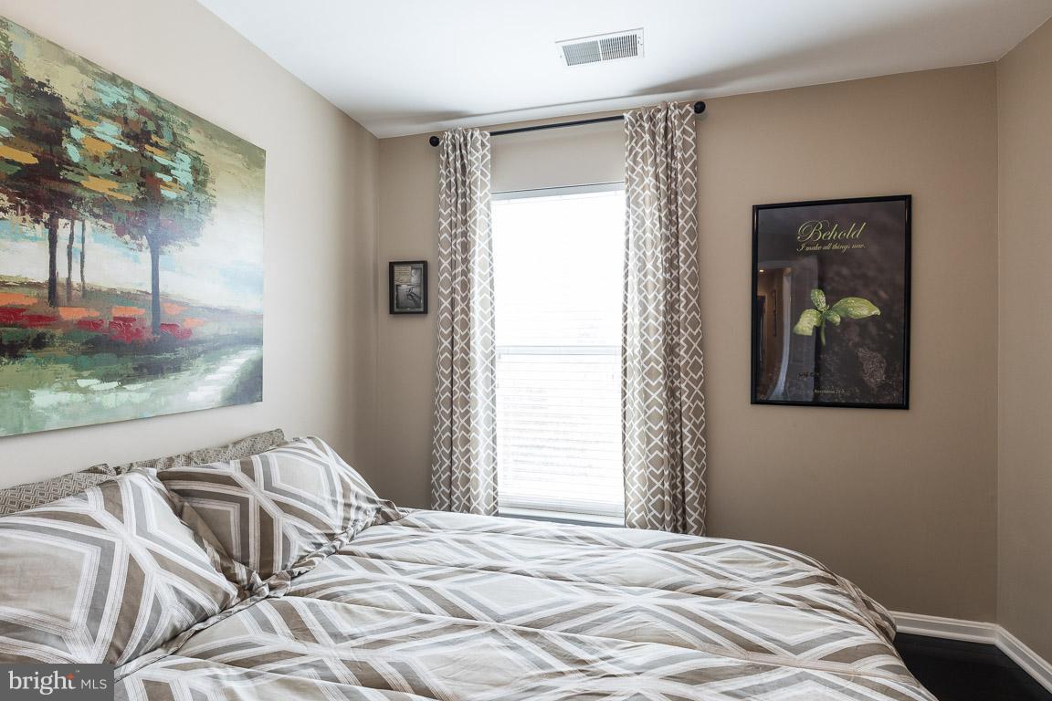 9063 Ribbon Falls Loop Bristow, VA 20136 - Photo 18 of 30 Bedroom