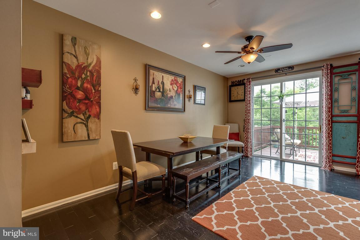 9063 Ribbon Falls Loop Bristow, VA 20136 - Photo 10 of 30 Kitchen