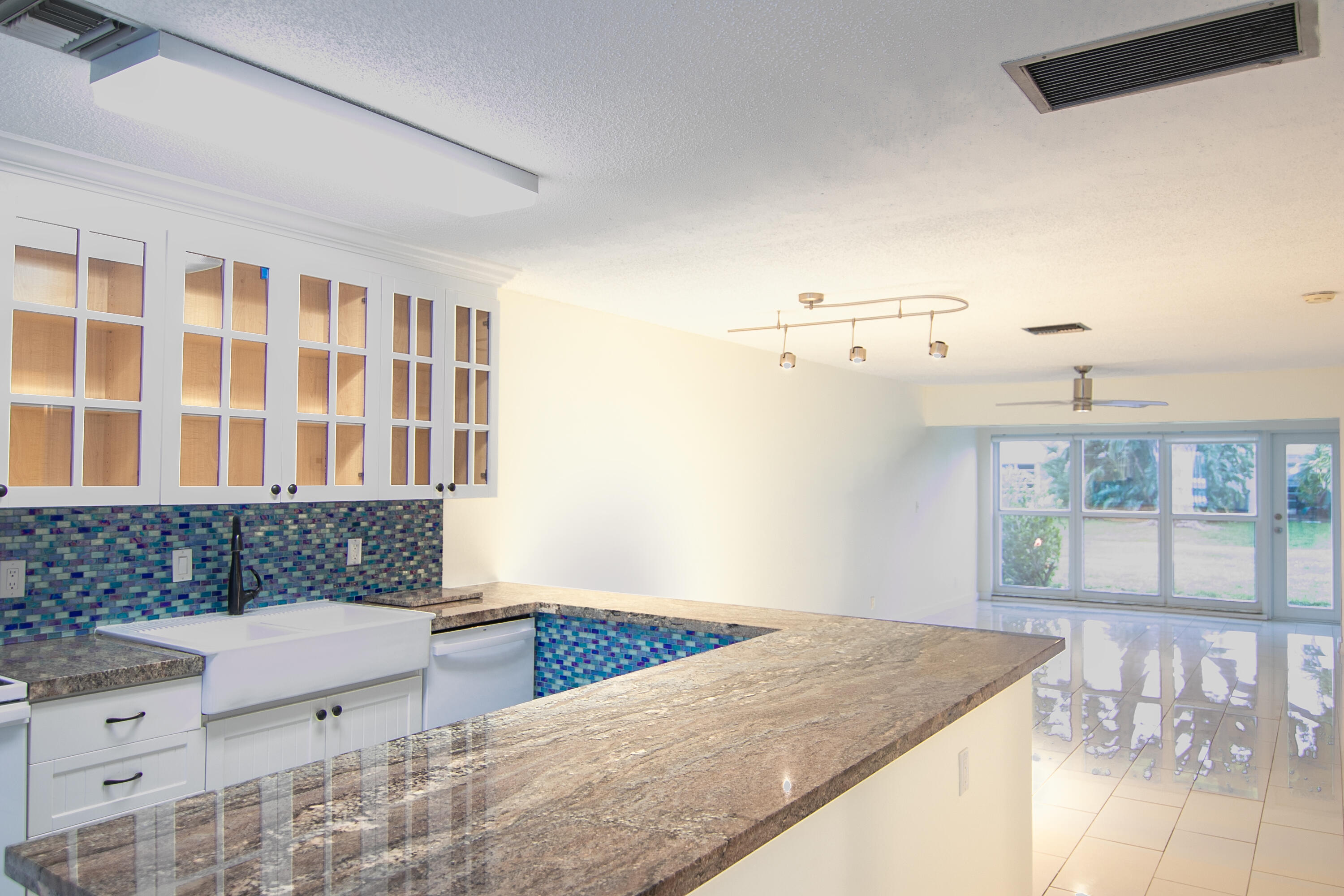 13741 Flora Place, Unit B Delray Beach, FL 33484 - Photo 3 of 34 Kitchen