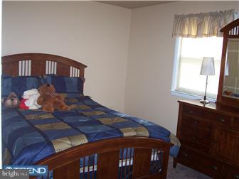 7017 Voigt Road Philadelphia, PA 19128 - Photo 5 of 6 Bedroom - Main