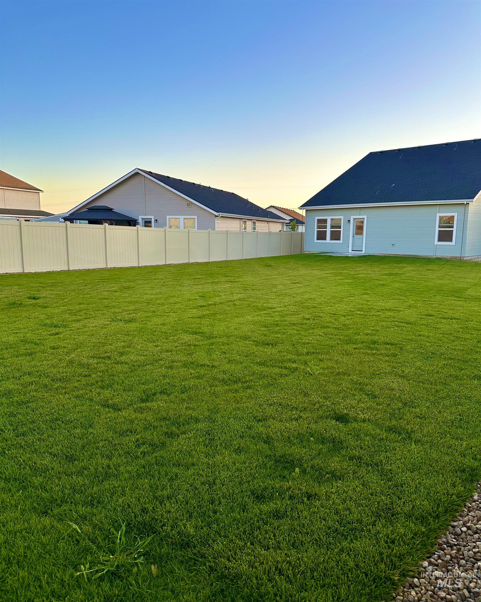 15402 Nimbus Way Caldwell, ID 83607 - Photo 8 of 9 View of yard