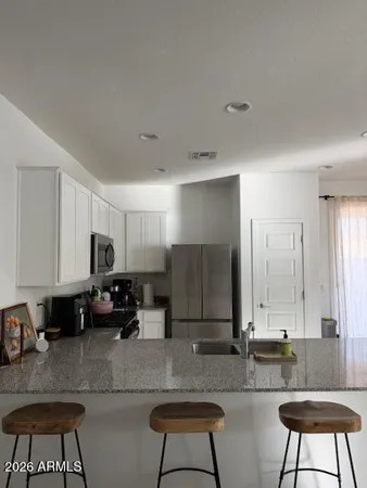 $2,500 | 2414 West La Salle Street, Phoenix, AZ 85041