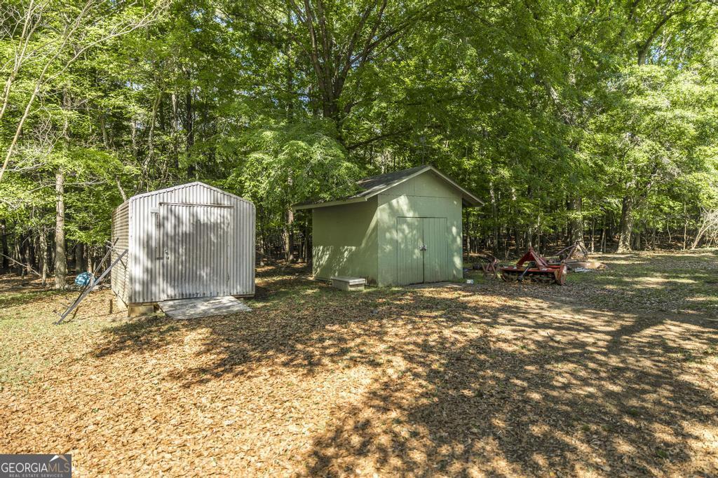 8494 Lower Thomaston Road Lizella, GA 31052 - Photo 27 of 35