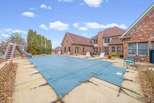 $679,500 | 1312 Shallow Lake Circle, Hopkinsville, KY 42240