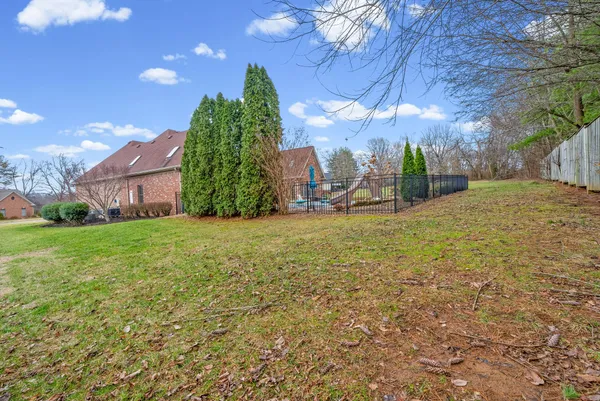 $679,500 | 1312 Shallow Lake Circle, Hopkinsville, KY 42240