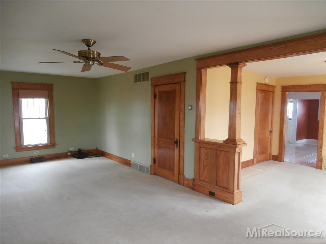 269 East Bennington Road Owosso, MI 48867 - Photo 10 of 29 31234614-9.JPG