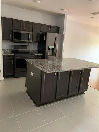 $1,900 | 3882 Hampstead Lane, Lakeland, FL 33809