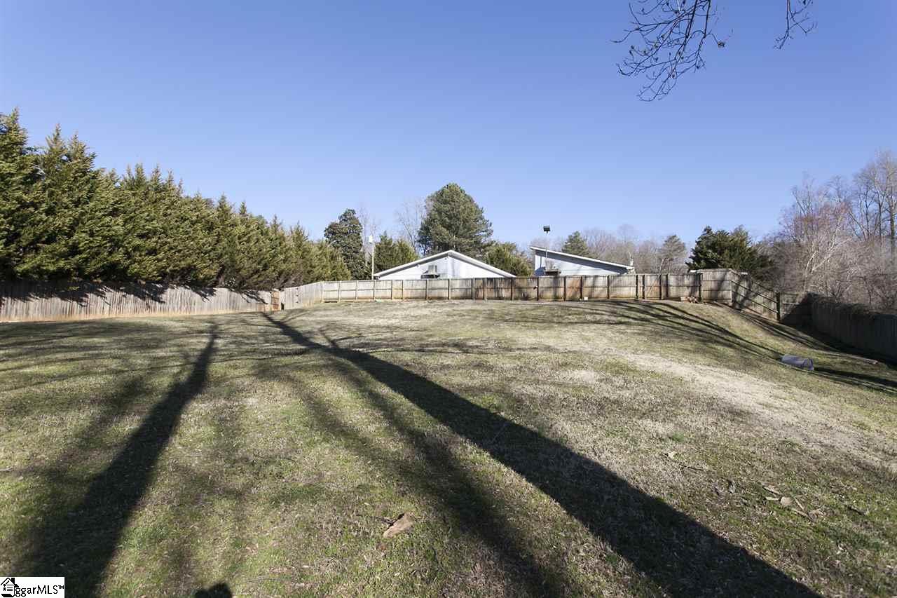 3927 Cripple Creek Road Greer, SC 29651 - Photo 9 of 11